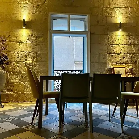 House Of Character In Valletta